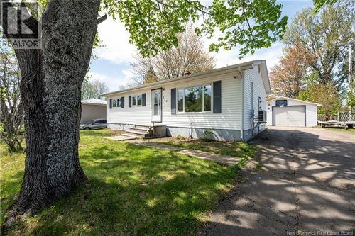 273 Buckingham Ave, Riverview, NB, E1B2P1 | Card Image