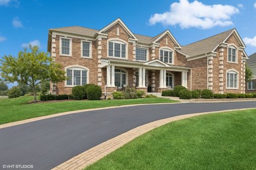 28 Shenandoah Cir, South Barrington, IL, 60010-9442 | Card Image