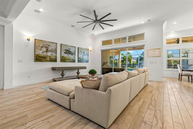 709 Manns Harbor Dr, House other with 5 bedrooms, 4 bathrooms and null parking in APOLLO BEACH FL | Image 8