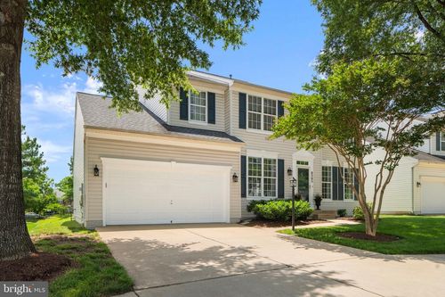 8305 Double Eagle St, GAINESVILLE, VA, 20155-3860 | Card Image