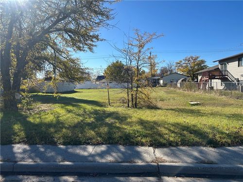 736 W 2nd Street W, Hardin, MT, 59034 | Card Image