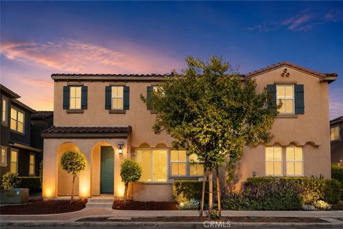 5934 Ginger Dr, Eastvale, CA, 92880-0807 | Card Image