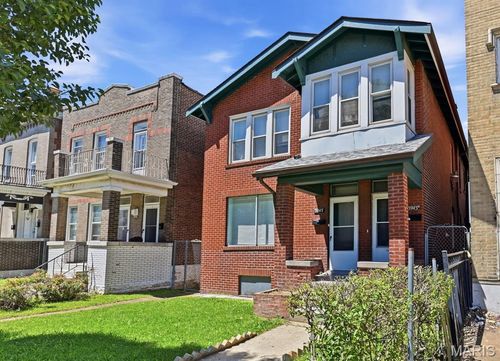 3945 S Grand Boulevard, St Louis, MO, 63118 | Card Image
