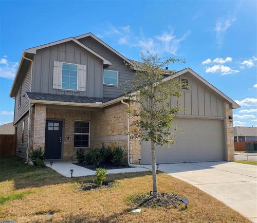 102 Oxbow Ter, Bastrop, TX, 78602-2227 | Card Image