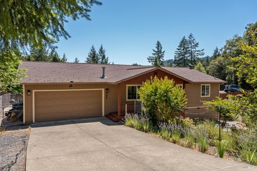 1853 Tulip Place, Willits, CA, 95490 | Card Image