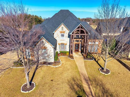 910 Walnut Falls Cir, Mansfield, TX, 76063-3461 | Card Image
