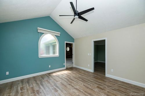 610 E Church St, Williamston, MI, 48895-1114 | Card Image