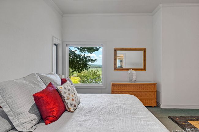 UNIT-8 - 27000 Catamaran Dr, House other with 4 bedrooms, 4 bathrooms and null parking in SPICEWOOD TX | Image 17