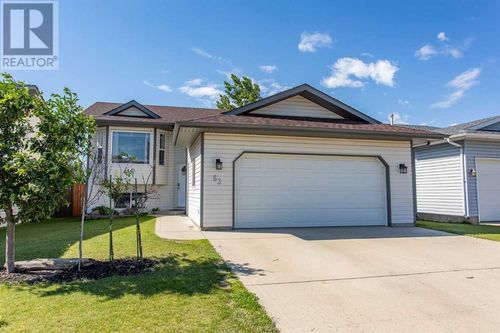 63 Kirkwood Cres, Red Deer, AB, T4P3P3 | Card Image