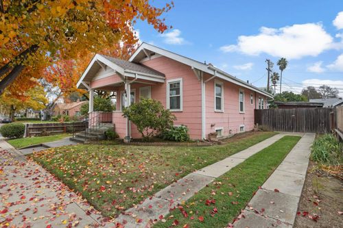 64 E Noble St, Stockton, CA, 95204-4541 | Card Image