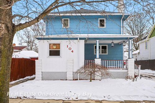 104 King St, Bay City, MI, 48706-4824 | Card Image