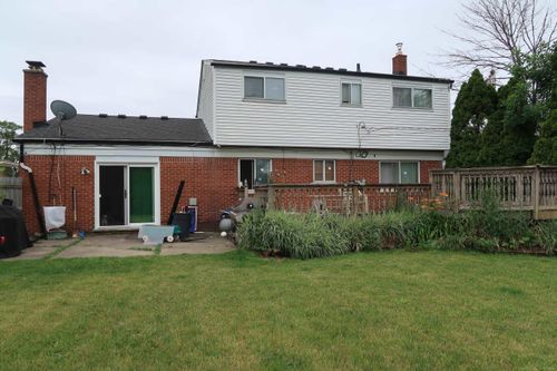 13517 Yvonne Dr, Warren, MI, 48088-6653 | Card Image