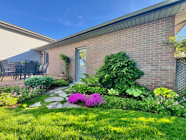 2344 Bentim Rd, House other with 3 bedrooms, 2 bathrooms and 4 parking in Mount Brydges ON | Image 46