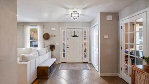 6 Bear Path Ln, Hudson, NH, 03051-6403 | Card Image