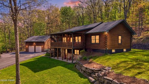 124 Water View Drive, Hawley, PA, 18428 | Card Image