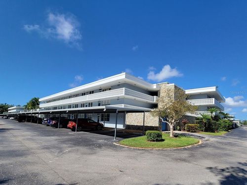 136-4880 Locust St Ne, ST PETERSBURG, FL, 33703-6416 | Card Image