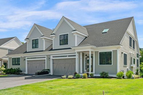 4-4 Talbot Ln, Reading, MA, 01867-2226 | Card Image