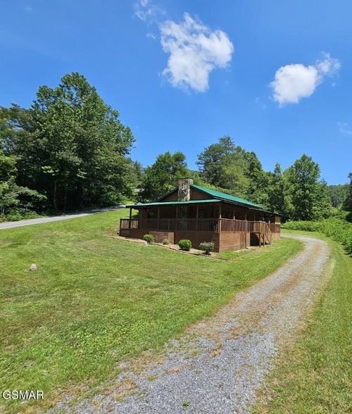 1999 Mountain View Way, Sevierville, TN, 37876 | Card Image