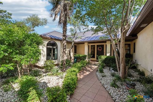 100 Mesa Dr, Wimberley, TX, 78676-5749 | Card Image
