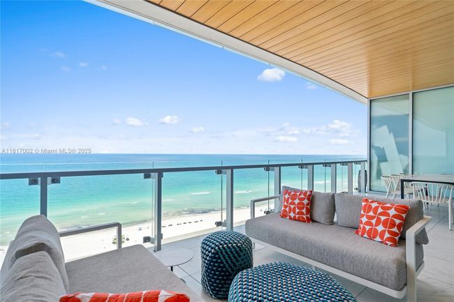 APT-1602 - 5775 Collins Ave, Condo with 2 bedrooms, 3 bathrooms and null parking in Miami Beach FL | Image 50
