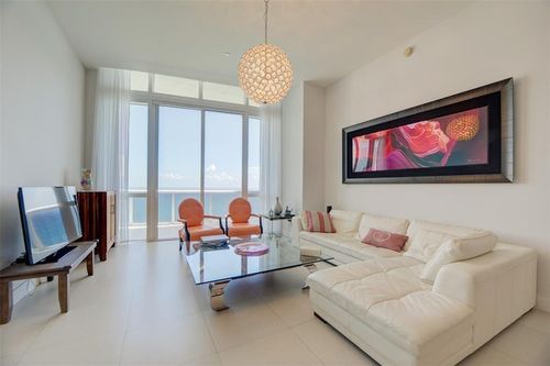 apt-4303-15901 Collins Ave, Sunny Isles Beach, FL, 33160-4168 | Card Image
