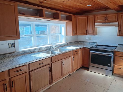 104 Beechwood Street, Thomaston, ME, 04861 | Card Image