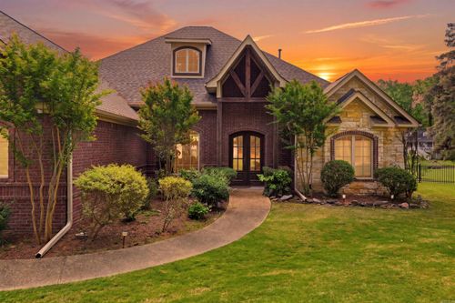 352 Housley Pt, Hot Springs, AR, 71913-9315 | Card Image