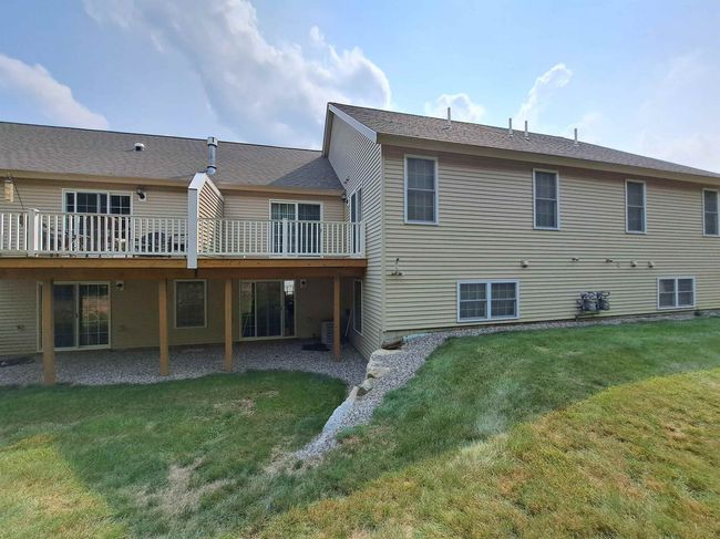 APT-3 - 118 Hall Rd, Condo with 2 bedrooms, 2 bathrooms and null parking in Fremont NH | Image 6