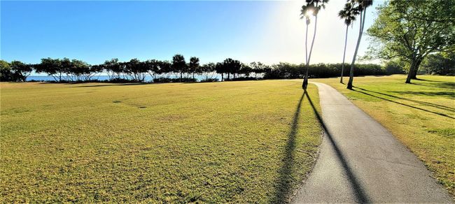 107 - 2617 Cove Cay Drive, Condo with 2 bedrooms, 2 bathrooms and null parking in Clearwater FL | Image 9