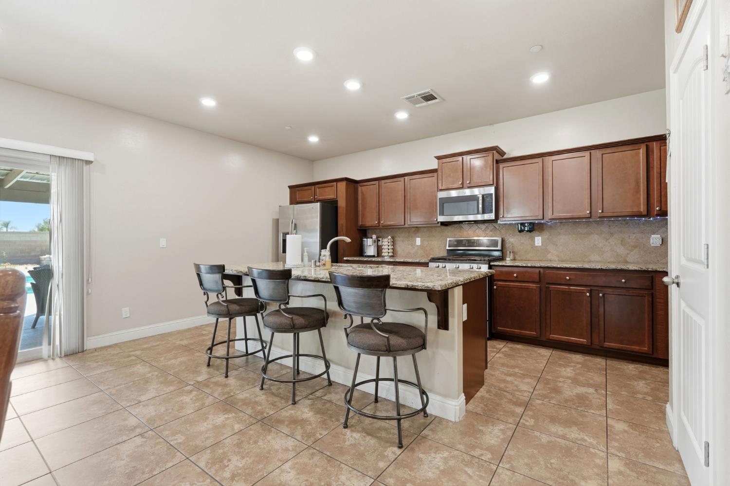 Residential in Hanford 5