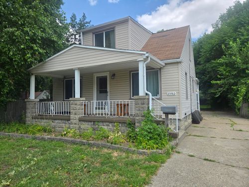 23582 Beierman Ave, Warren, MI, 48091-3131 | Card Image