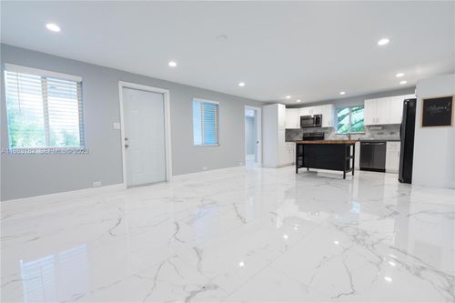 11 Judy Pl, Key Largo, FL, 33037-4514 | Card Image