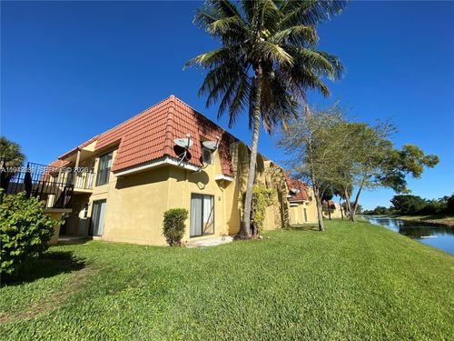 11398-11398 Royal Palm Blvd, Coral Springs, FL, 33065-6917 | Card Image