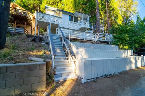 744 Woodland Rd, Crestline, CA, 92325-9382 | Card Image