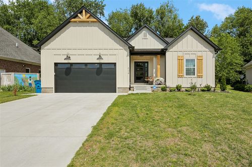 4178 Beechwood Ln, Bowling Green, KY, 42104-7660 | Card Image
