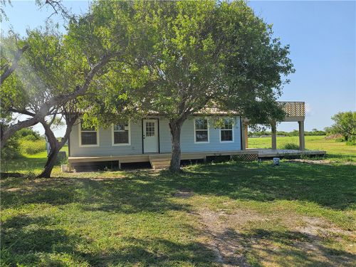 2001 First St, Bayside, TX, 78340-3028 | Card Image