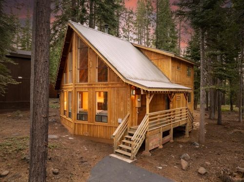 13409 Cristallina Way, Truckee, CA, 96161-7149 | Card Image