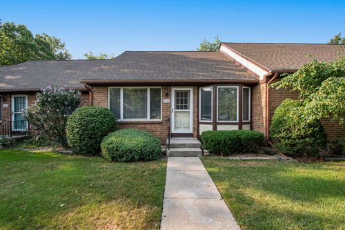 2356 Radcliff Village Dr Se, Grand Rapids, MI, 49546-5758 | Card Image