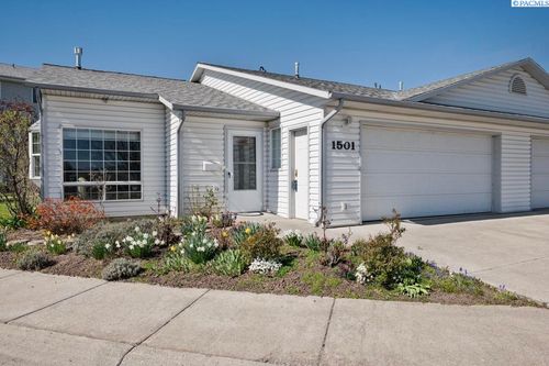 1501 Se Footloose Dr, Pullman, WA, 99163-5521 | Card Image