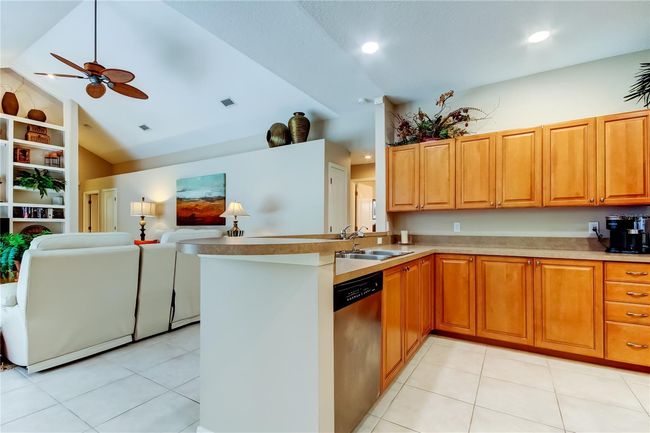 1827 Foxboro Ct, House other with 4 bedrooms, 3 bathrooms and null parking in OLDSMAR FL | Image 23