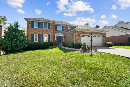 12160 Village Woods Dr, Cincinnati, OH, 45241 | Card Image