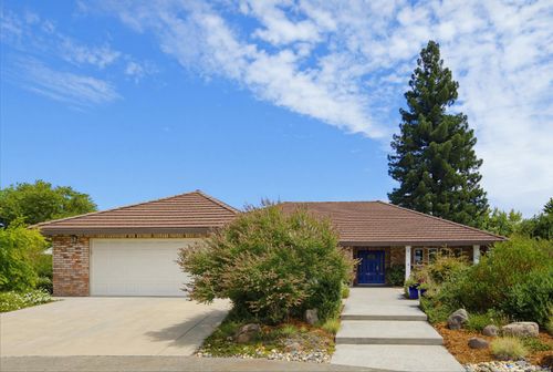 1102 Drake Court, Roseville, CA, 95661 | Card Image