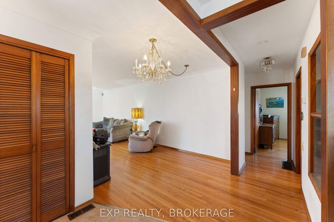 3454 Round Lake Road, House other with 3 bedrooms, 1 bathrooms and 8 parking in South Frontenac ON | Image 4