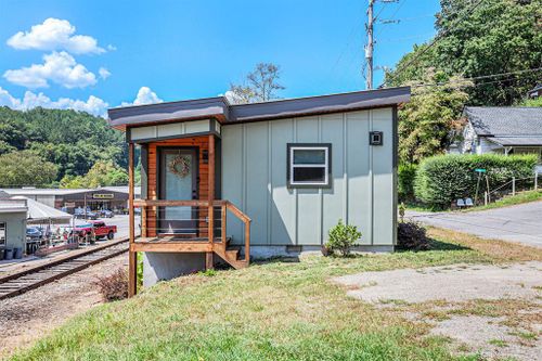 177 Main St, Copperhill, TN, 37317-4067 | Card Image