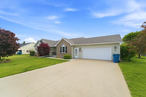 324 Forsythia St Se, Demotte, IN, 46310 | Card Image