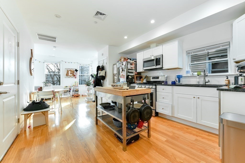 Residential Lease in Boston 4