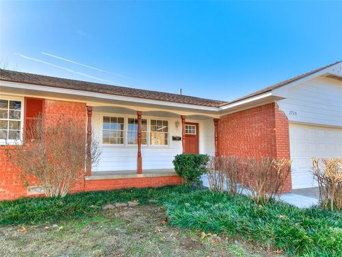 2720 Northampton Pl, The Village, OK, 73120-3008 | Card Image