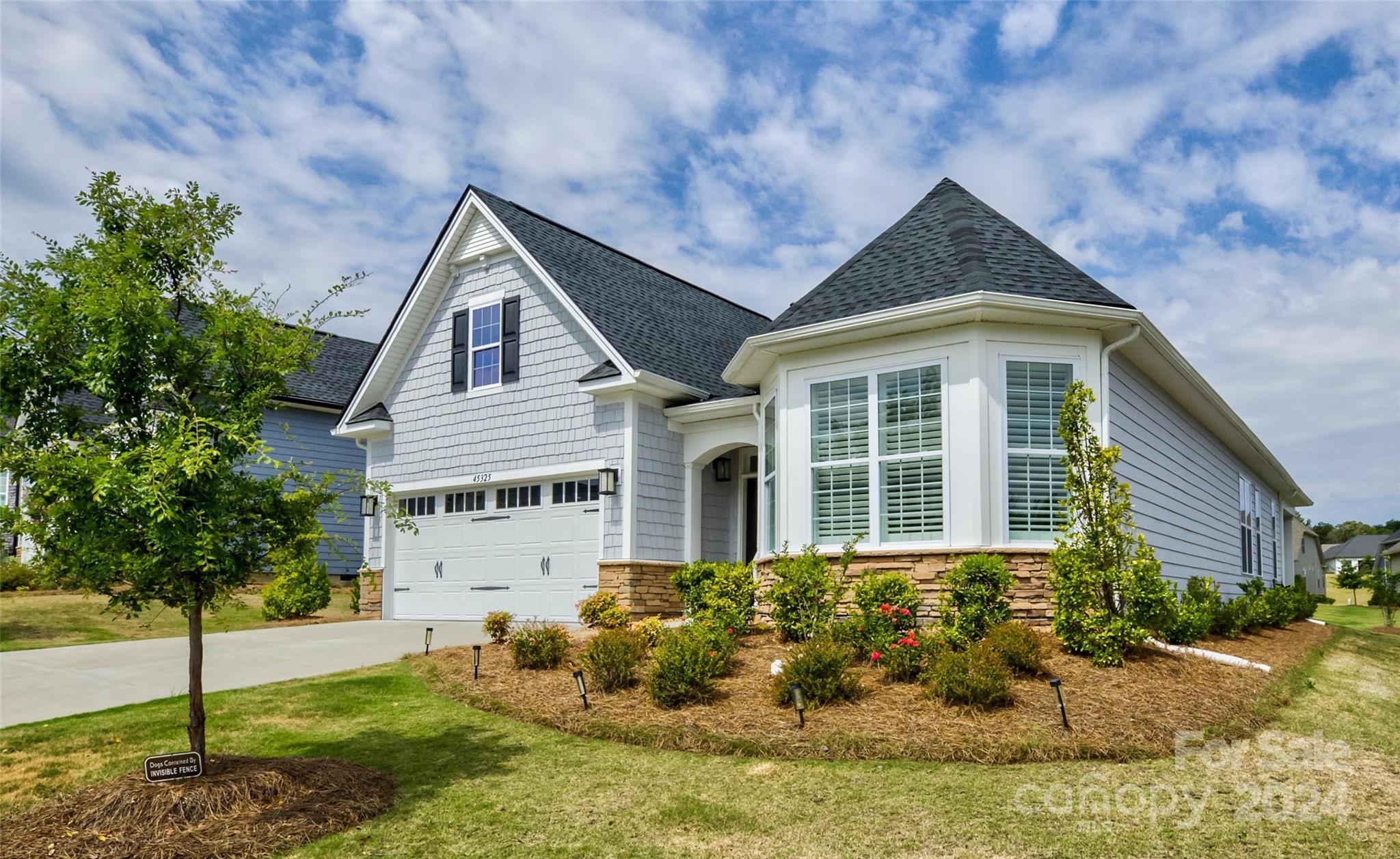 Misty Bluff Dr, Charlotte, NC 28278