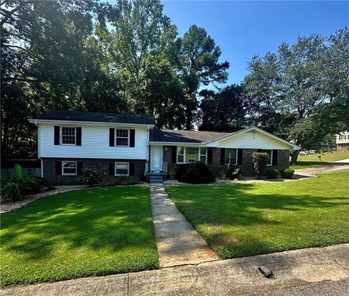 6892 Maddox Rd, Morrow, GA, 30260-3264 | Card Image