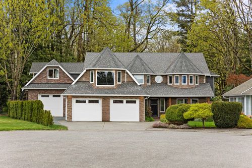 9880 Goodall Place, Chilliwack, BC, V2P7V3 | Card Image
